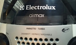 Пылесос Electrolux AirMax 2000W (5 фото из 5)