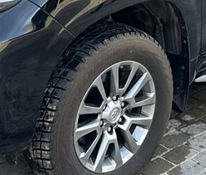Литые диски с шинами Toyota Land Cruiser R18 Black Onyx