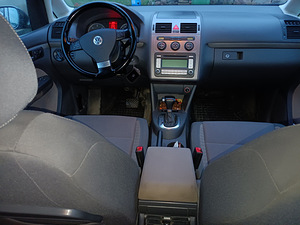 Volkswagen touran (2 foto / 6)