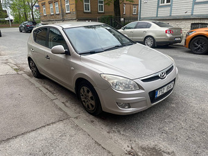 Hyundai I30 (2 фото из 6)