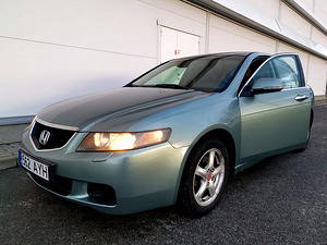 Honda Accord 2.0 114kw механика бензин (1 фото из 7)