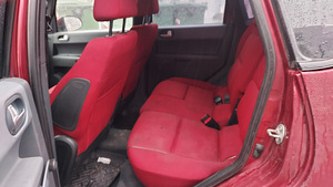 Mitsubishi Colt 2006 1.5d semiautomaatkasti rikkega (4 foto / 8)