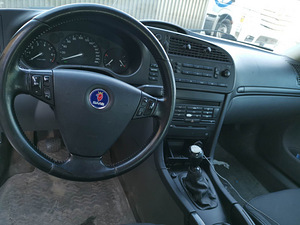 Saab 9-3 110kw manuaal (11 foto / 15)