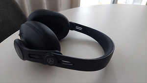 Kõrvaklapid AKG k361-bt (1 foto / 2)