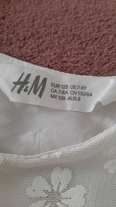 Платье в цветочек H&M (5 фото из 6)