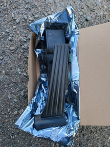 GAASIPEDAAL (GAASIPEDAALI ASENDANDUR) BMW X5 (1 foto / 5)