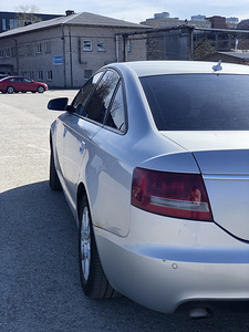 Audi A6C6 Quattro (6 foto / 14)