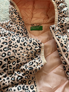 United colors of Benetton (2 foto / 2)