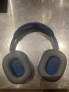 AirPods Max (2 foto / 4)