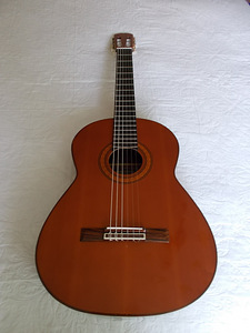Klassikaline hispaania kitarr Admira Toledo