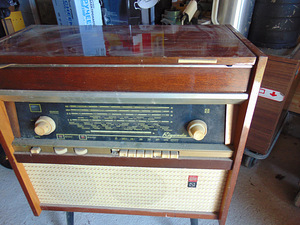 Raadio/plaadimängija (1 foto / 4)