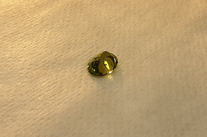 Peridoot; loomulik; 2,77 ct; roheline-kollane; Pakistan; Si; (5 foto / 10)