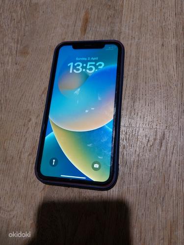iPhone 11 64gn red (foto #1)