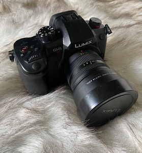 Panasonic Lumix GH5S body (5 foto / 5)