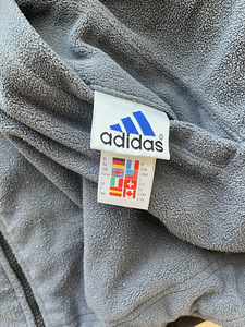 Adidas kahepoolne vest (9 foto / 10)