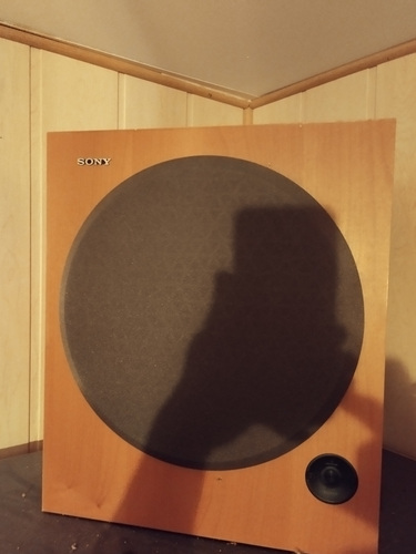 Sony bassikõlar