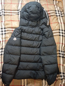 Moncler Cardere Giubbotto sulejope (2 foto / 10)
