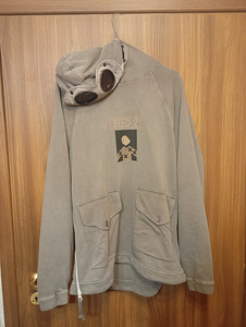 C.p company goggle hoodie (2 foto / 8)