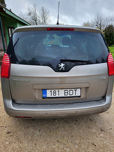 Peugeot 5008 (2 foto / 9)