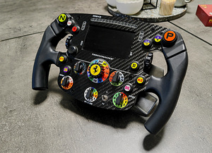 Playseat F1 + Thrustmaster (3 фото из 3)
