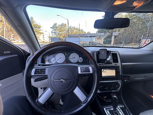 Chrjsler 300c (2 foto / 9)