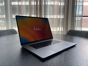 2019 16" MacBook PRO i7/16GB/512GB Space Gray (1 foto / 5)