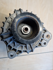 Generaator Volvo 30659580 (Bosch 0 125 812 009) (3 foto / 3)