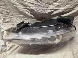 Subaru Tribeca esituled, headlight (4 foto / 8)