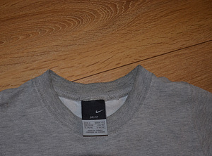 Nike dressikas S (6 foto / 6)