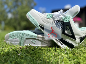 Uus Nike Jordan 4. Suurus 42/43. Uus kaup! (4 foto / 4)