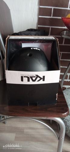 Защитный шлем новый (фото #2)