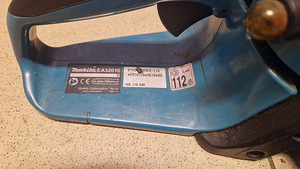 Makita bensiini saag (3 foto / 3)