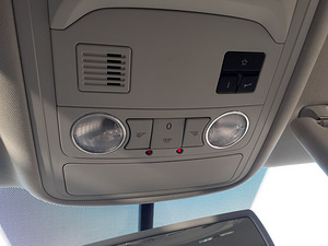 Продам WV TOURAN 110kw 2014 (9 фото из 14)