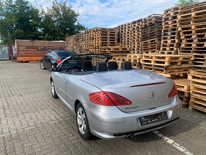 Продажа авто (2 фото из 9)
