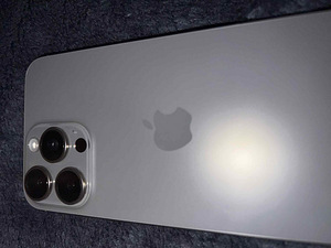 Apple 15 pro Max 256 (3 фото из 4)