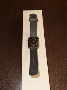 Apple Watch Series 5 (3 foto / 4)