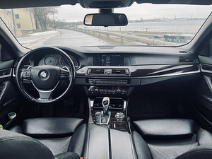 BMW 530 3.0D (5 foto / 5)
