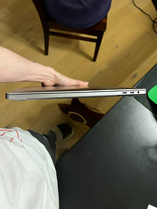Macbook pro 16" 2019 Core-i7 2.6GHz 16GB (9 foto / 10)