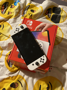Продам Nintendo Switch Oled 64 GB , без трещин/царапин (2 фото из 4)