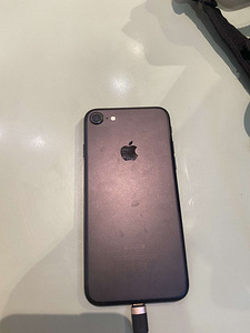 iPhone 7 32gb (4 foto / 4)