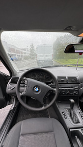 BMW 318i 2.0 (8 foto / 11)