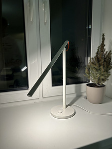 Xiaomi Mi LED Desk Lamp 1S White (2 foto / 2)