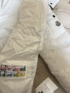 Moncler пуховик (3 фото из 4)