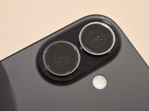 iPhone 16 256gb / 1 aasta garantii (1 foto / 7)