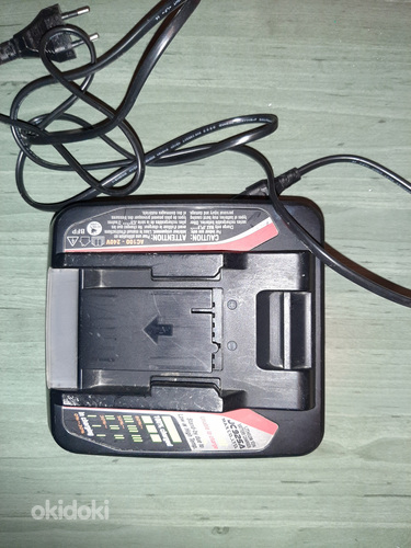 Зарядное устройство Max JC925A (фото #3)