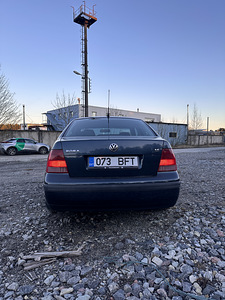 Volkswagen Bora 1,6 2005 (2 foto / 14)