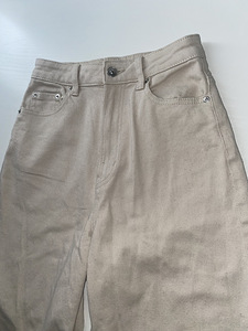 Джинсы женские (3 фото из 3)
