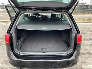 Volkswagen Golf (5 foto / 10)