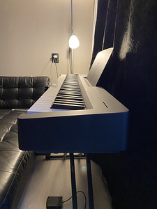 Yamaha P-145 Digital Piano Black (4 foto / 6)