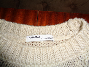 Soe ja pehme "Pull & Bear" kampsun, s.M (2 foto / 9)